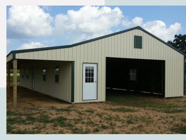 Строительство конюшен в Горячем Ключе